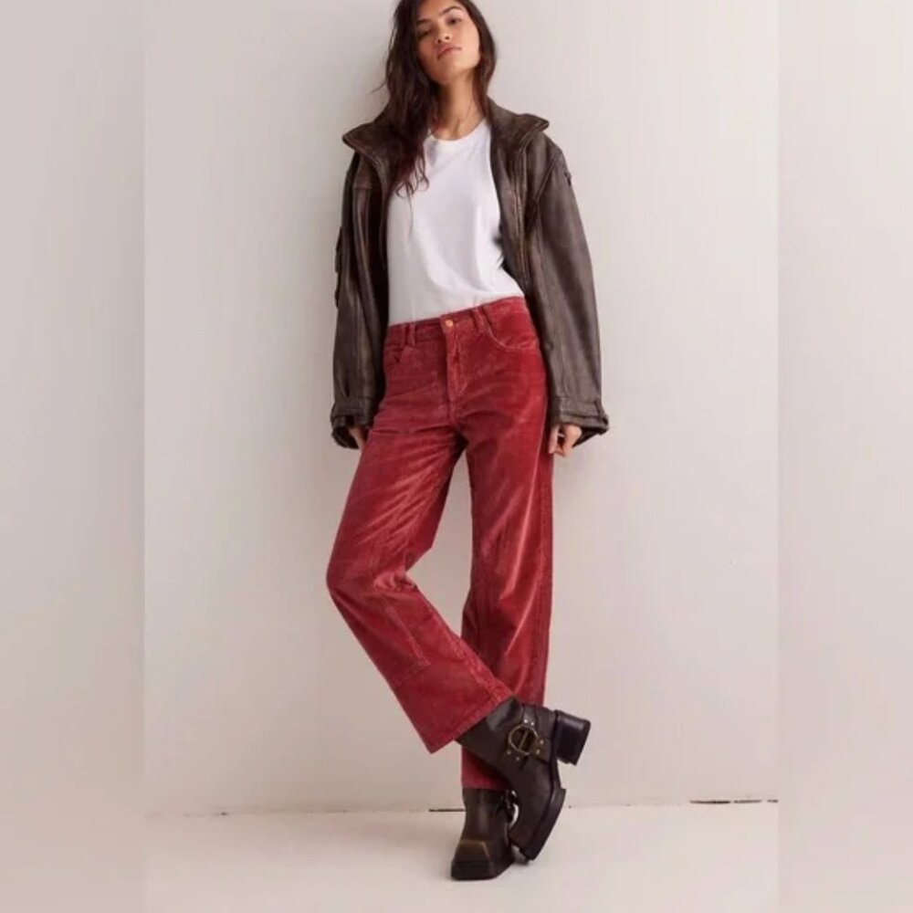 NWOT FREE PEOPLE WE THE FREE Risk Taker Cord Jeans In Bossa Nova